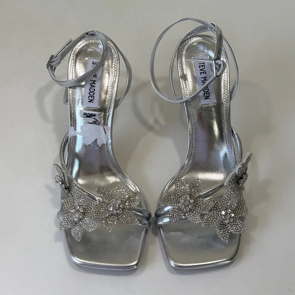 Steve Madden Metallic Silver Flower Embellished Rhinestone Heels Square Sz 8.5